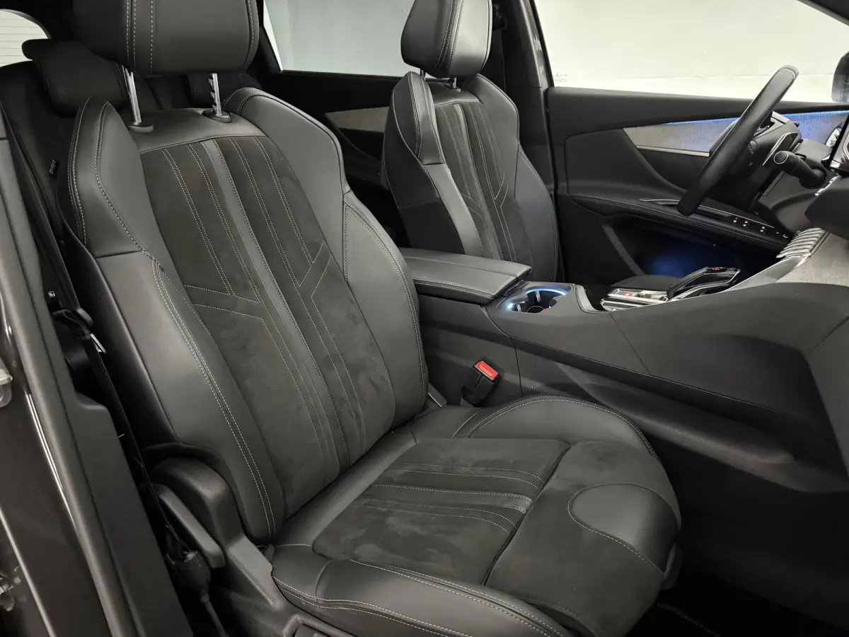 1.2 PureTech Blue Lease GT 7p. | Pano | Camera | Virtual | Sfeer | Memory | Focal Audio | Carplay