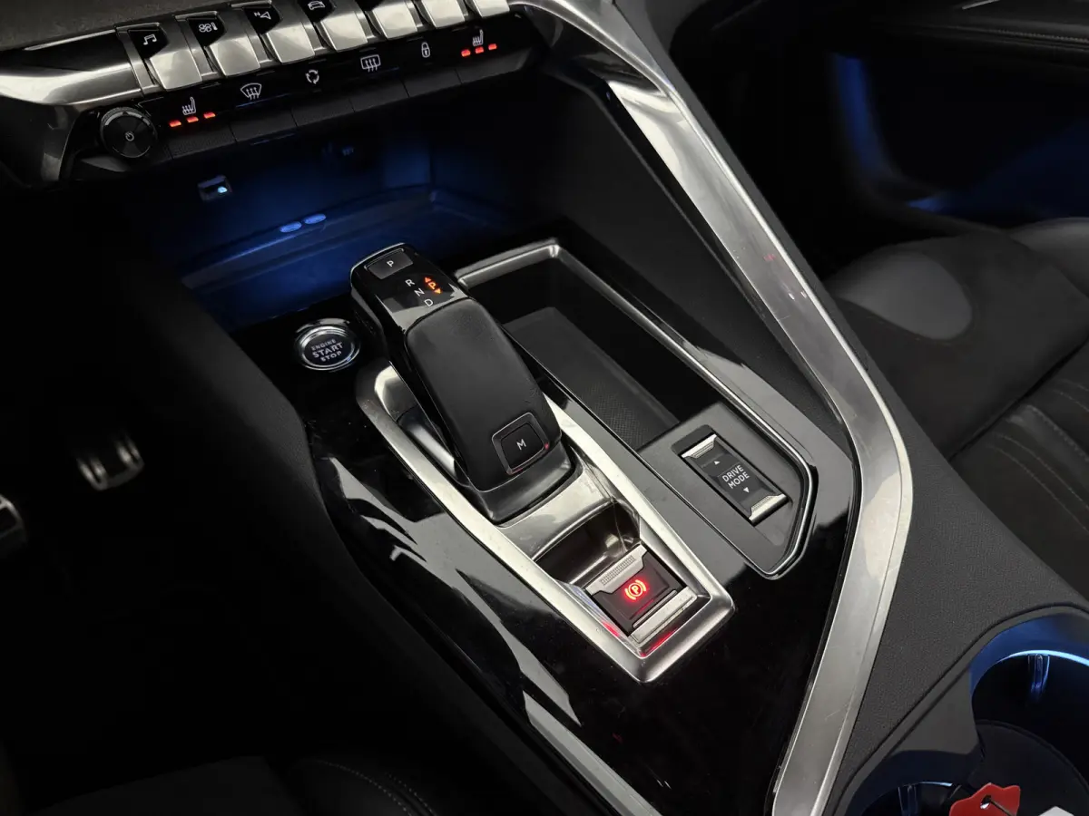 1.2 PureTech Blue Lease GT 7p. | Pano | Camera | Virtual | Sfeer | Memory | Focal Audio | Carplay