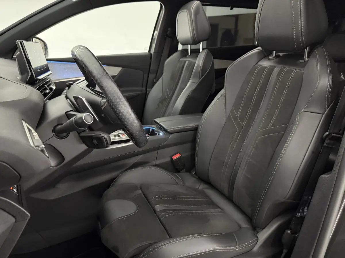 1.2 PureTech Blue Lease GT 7p. | Pano | Camera | Virtual | Sfeer | Memory | Focal Audio | Carplay