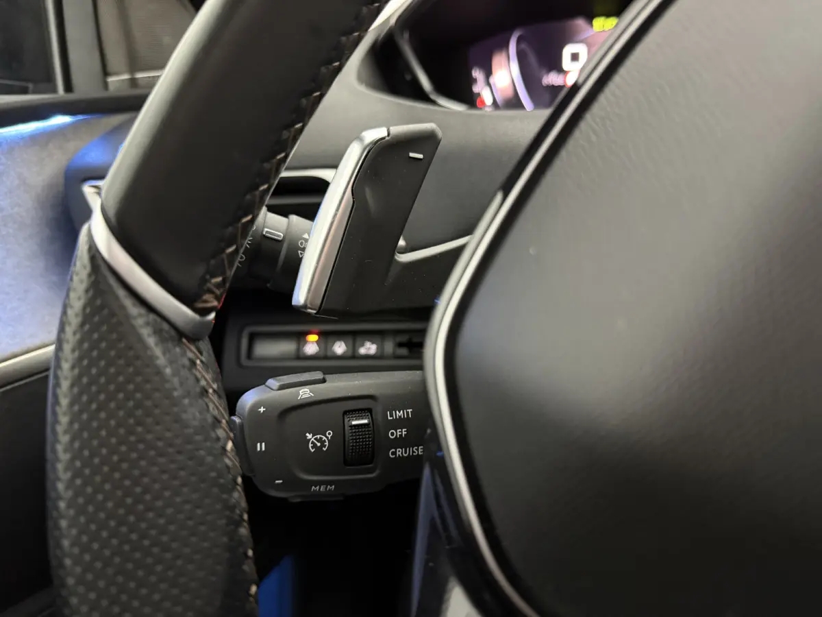 1.2 PureTech Blue Lease GT 7p. | Pano | Camera | Virtual | Sfeer | Memory | Focal Audio | Carplay