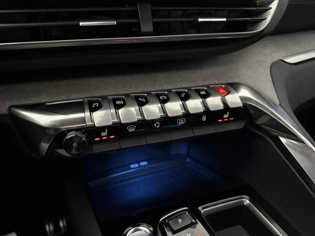 1.2 PureTech Blue Lease GT 7p. | Pano | Camera | Virtual | Sfeer | Memory | Focal Audio | Carplay