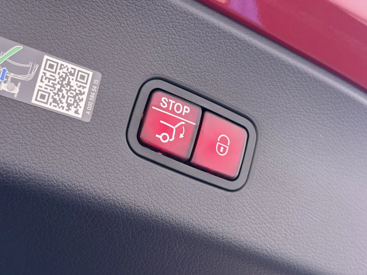 Coupé GLC 4MATIC AMG Line | Achterasbesturing Luchtvering Pano Trekhaak HUD Burmester Ventilatie Memory