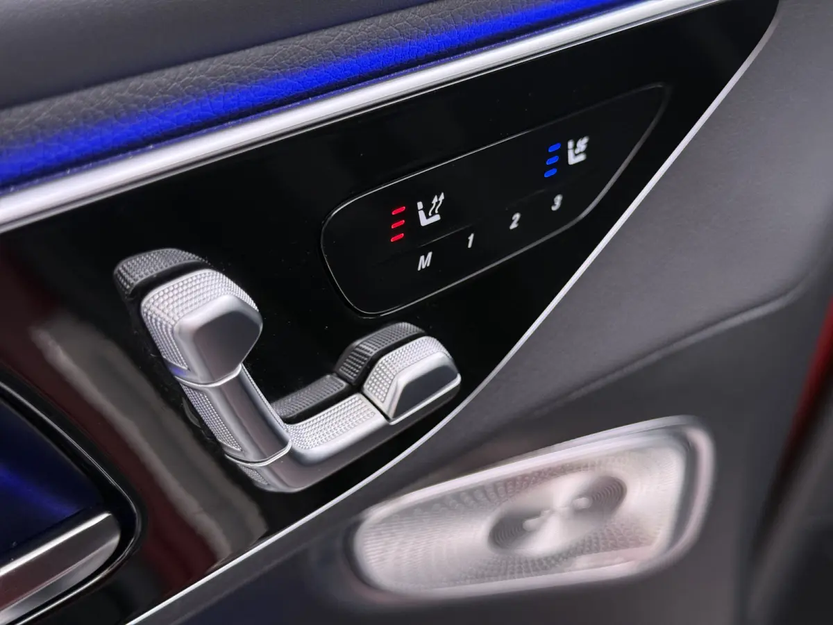 Coupé GLC 4MATIC AMG Line | Achterasbesturing Luchtvering Pano Trekhaak HUD Burmester Ventilatie Memory