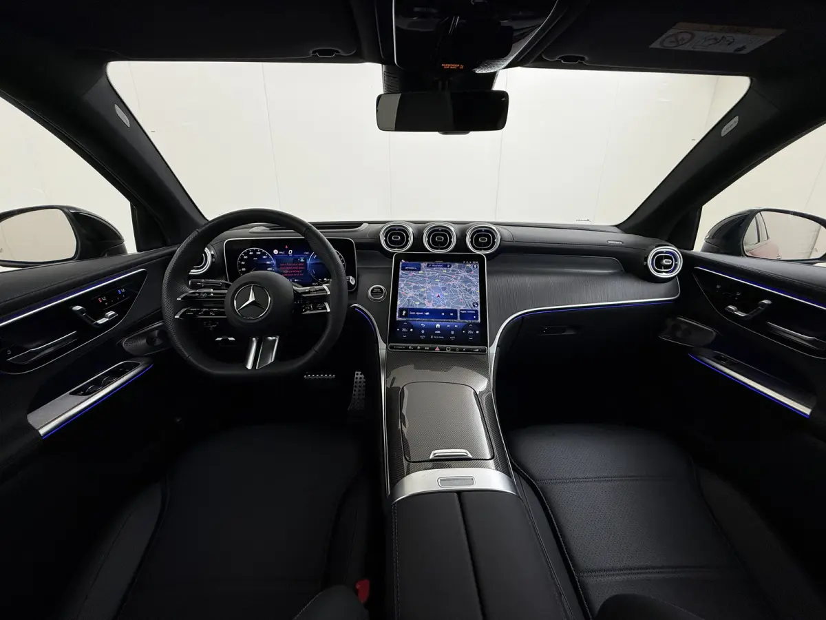 Coupé GLC 4MATIC AMG Line | Achterasbesturing Luchtvering Pano Trekhaak HUD Burmester Ventilatie Memory