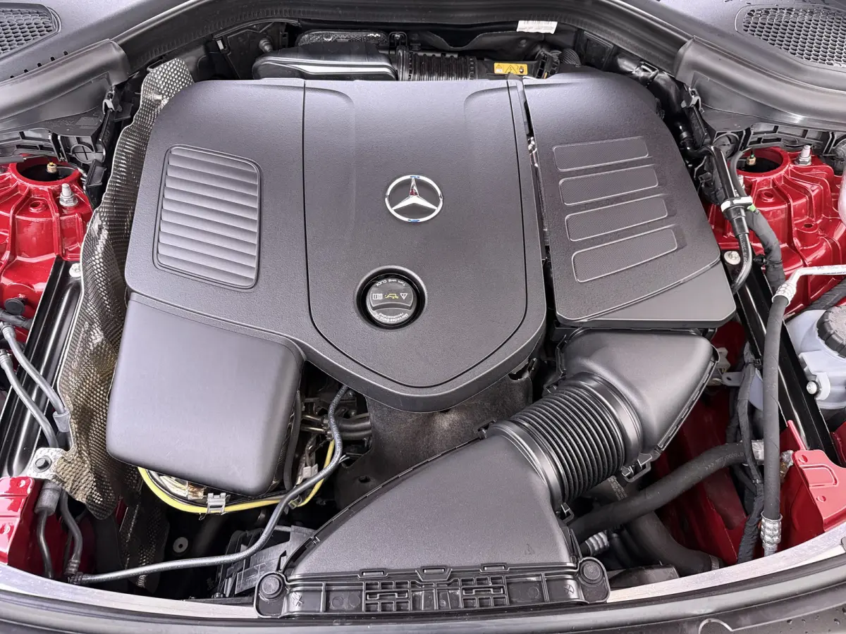 Coupé GLC 4MATIC AMG Line | Achterasbesturing Luchtvering Pano Trekhaak HUD Burmester Ventilatie Memory