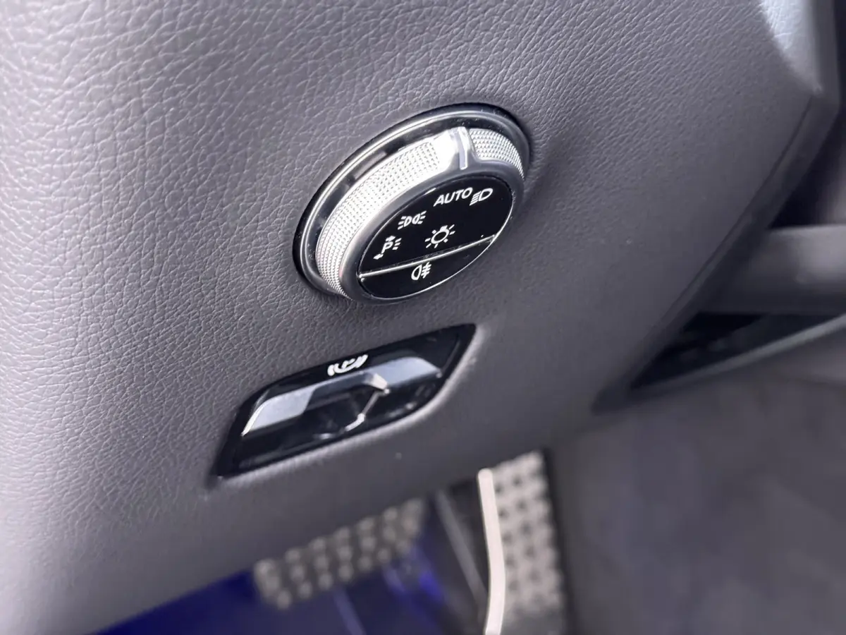 Coupé GLC 4MATIC AMG Line | Achterasbesturing Luchtvering Pano Trekhaak HUD Burmester Ventilatie Memory