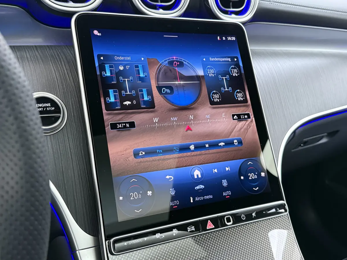 Coupé GLC 4MATIC AMG Line | Achterasbesturing Luchtvering Pano Trekhaak HUD Burmester Ventilatie Memory