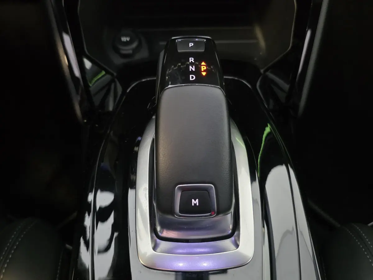 1.2 PureTech GT-Line | NL-Auto | Nieuwe Distributieriem | Schuif/kanteldak