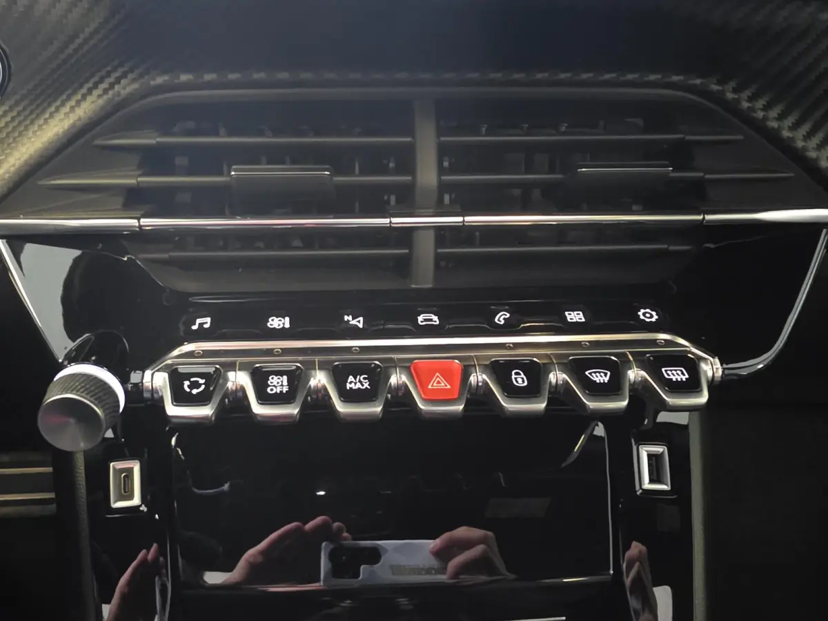 1.2 PureTech GT-Line | NL-Auto | Nieuwe Distributieriem | Schuif/kanteldak