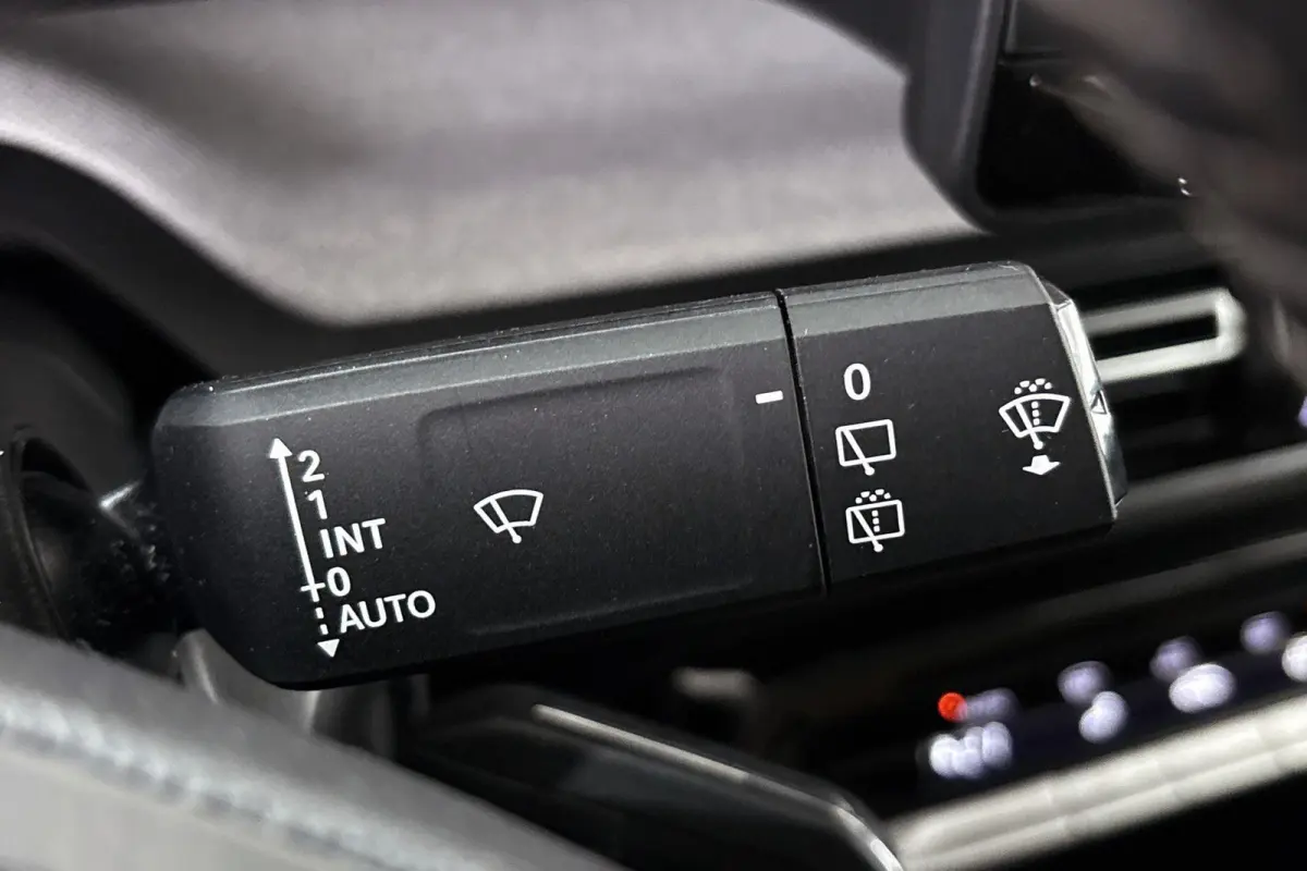 1.2 Hybrid 145pk Plus Camera Apple CarPlay Clima