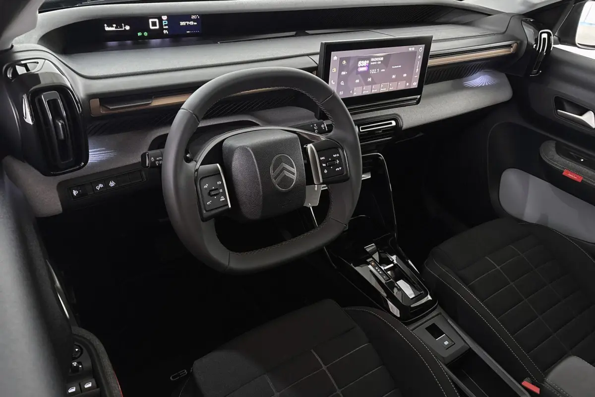 1.2 Hybrid 145pk Plus Camera Apple CarPlay Clima