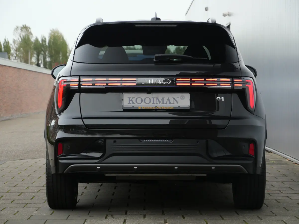 1.5 More PHEV 276 Pk Automaat Navi / DAB / Leer / Camera / Pano-dak / 20 inch / Apple Carplay