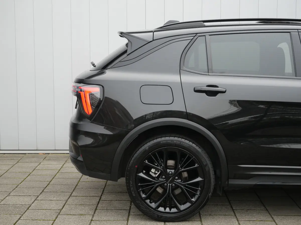 1.5 More PHEV 276 Pk Automaat Navi / DAB / Leer / Camera / Pano-dak / 20 inch / Apple Carplay
