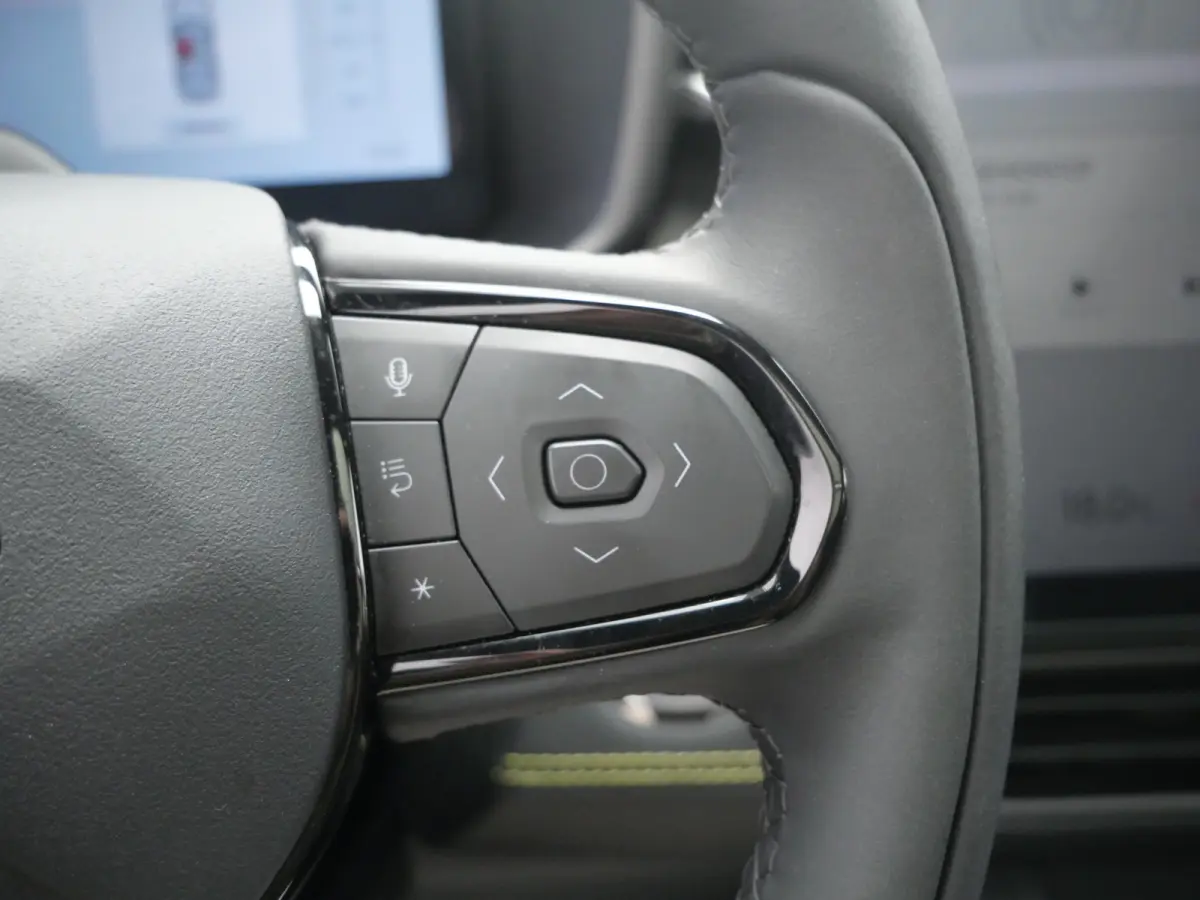 1.5 More PHEV 276 Pk Automaat Navi / DAB / Leer / Camera / Pano-dak / 20 inch / Apple Carplay