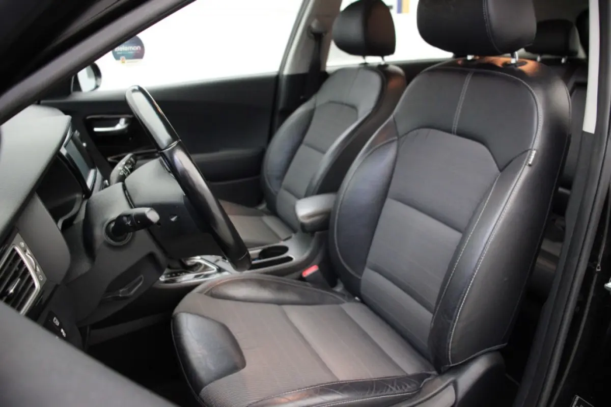 1.6 GDi Hybrid DynamicLine - Carplay, Navi, Camera, Cruise
