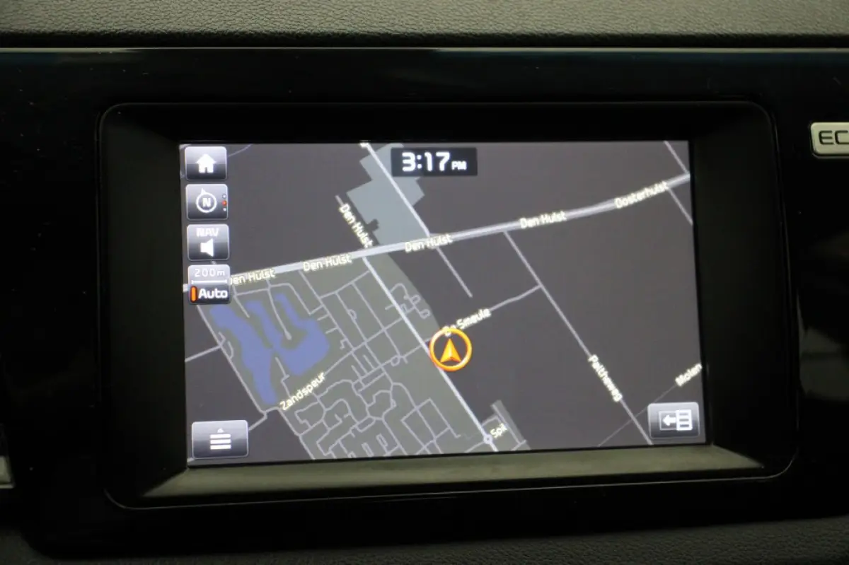 1.6 GDi Hybrid DynamicLine - Carplay, Navi, Camera, Cruise