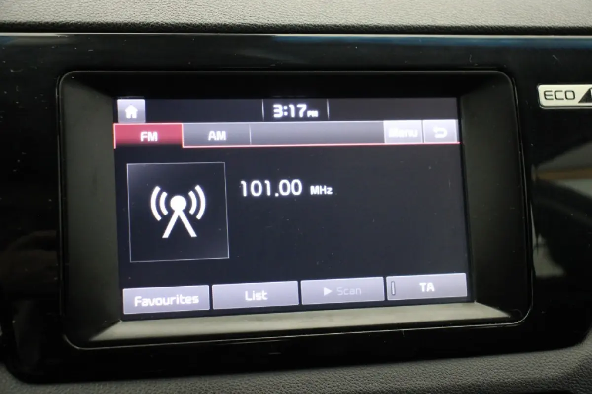 1.6 GDi Hybrid DynamicLine - Carplay, Navi, Camera, Cruise