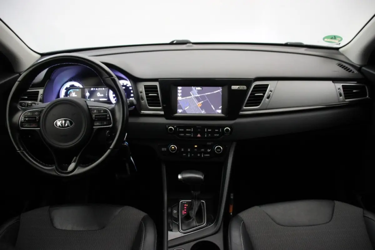 1.6 GDi Hybrid DynamicLine - Carplay, Navi, Camera, Cruise