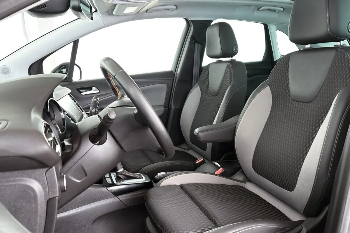 1.2 Turbo Ultimate Automaat Pano Trekhaak Keyless Winterpakket