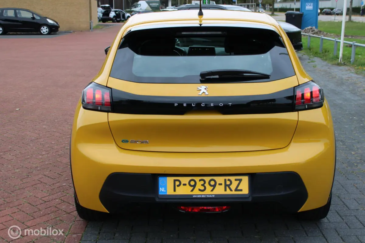 EV Active 50 kWh, Geel metallic, Clima, Cruise, Navi/App connect