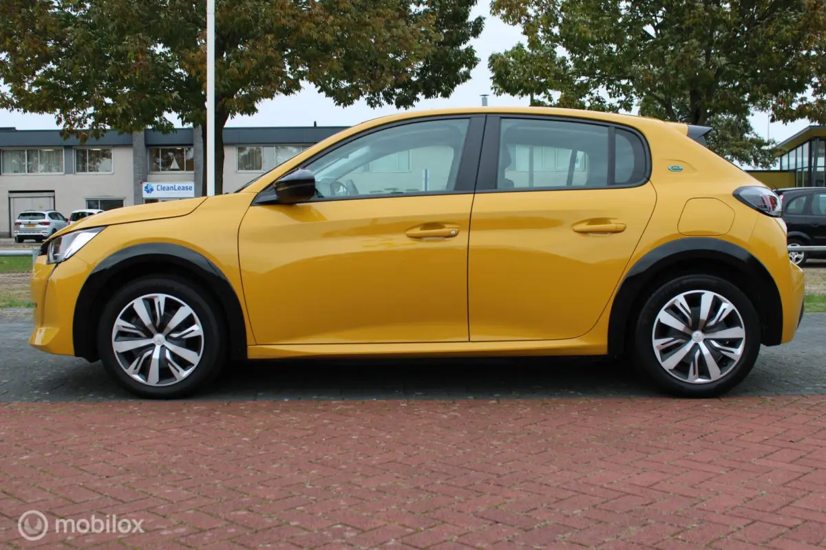 EV Active 50 kWh, Geel metallic, Clima, Cruise, Navi/App connect