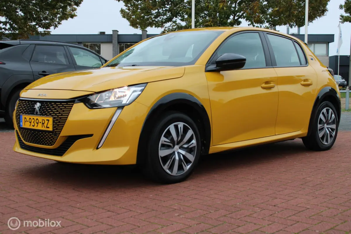 EV Active 50 kWh, Geel metallic, Clima, Cruise, Navi/App connect