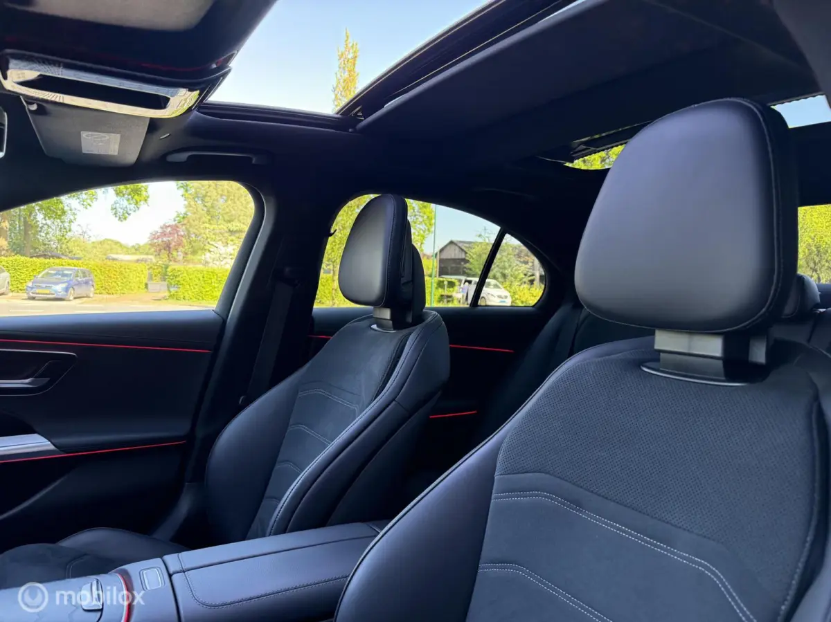 E300 de 4MATIC AMG Line Pano Burmester 4D Head-up Adaptive Cruise 360 Camera