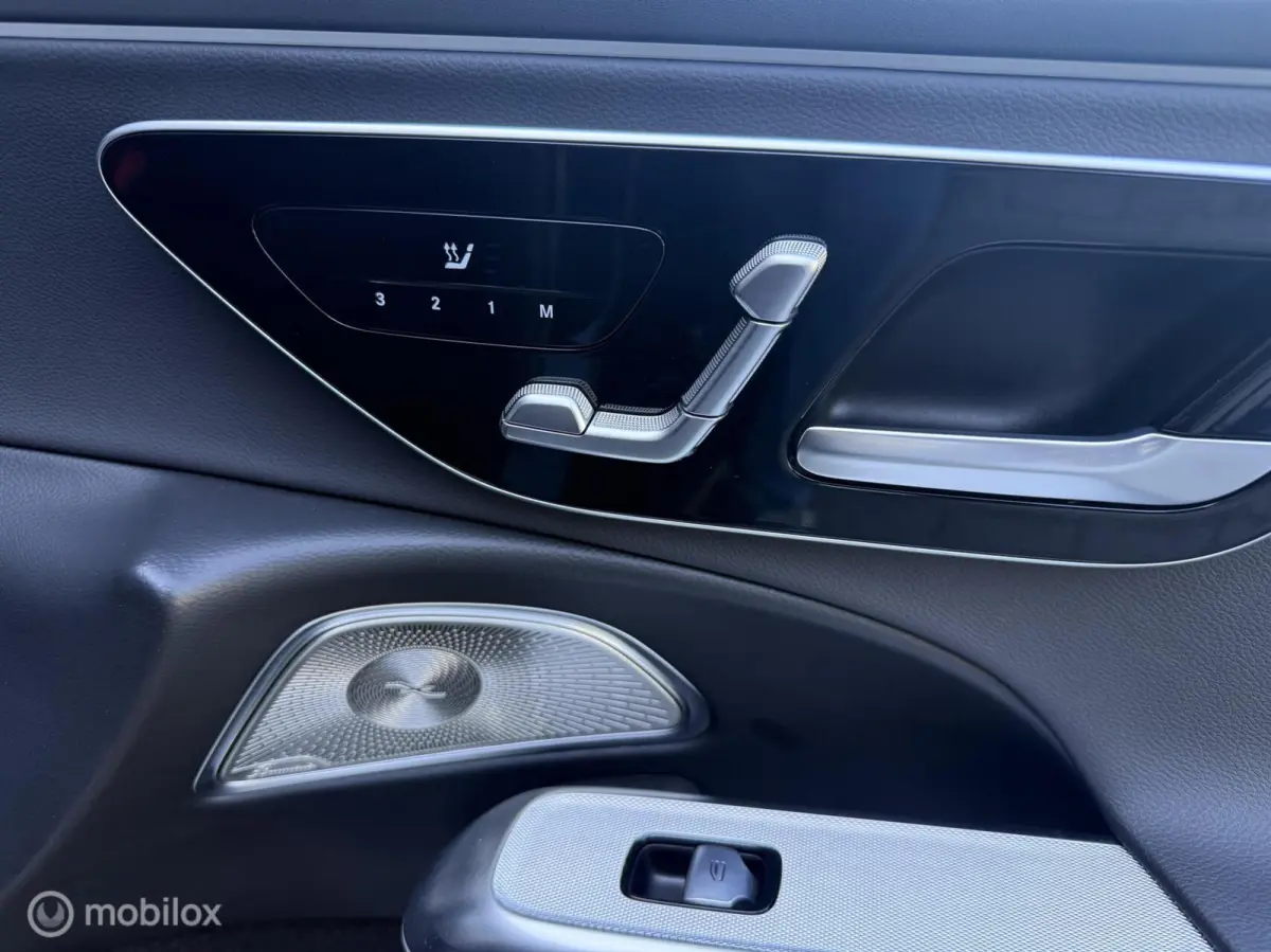 E300 de 4MATIC AMG Line Pano Burmester 4D Head-up Adaptive Cruise 360 Camera