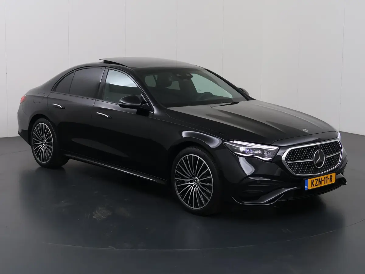300e Sport Edition | Premium-pakket | Nightpakket | Dodehoekassistent | 360° camera | Stoel ventilatie voor |