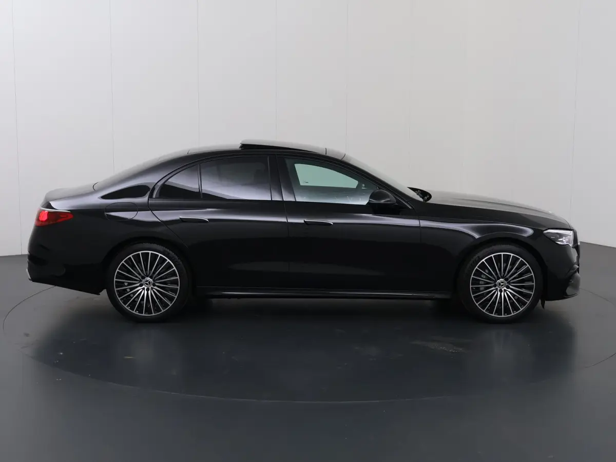 300e Sport Edition | Premium-pakket | Nightpakket | Dodehoekassistent | 360° camera | Stoel ventilatie voor |