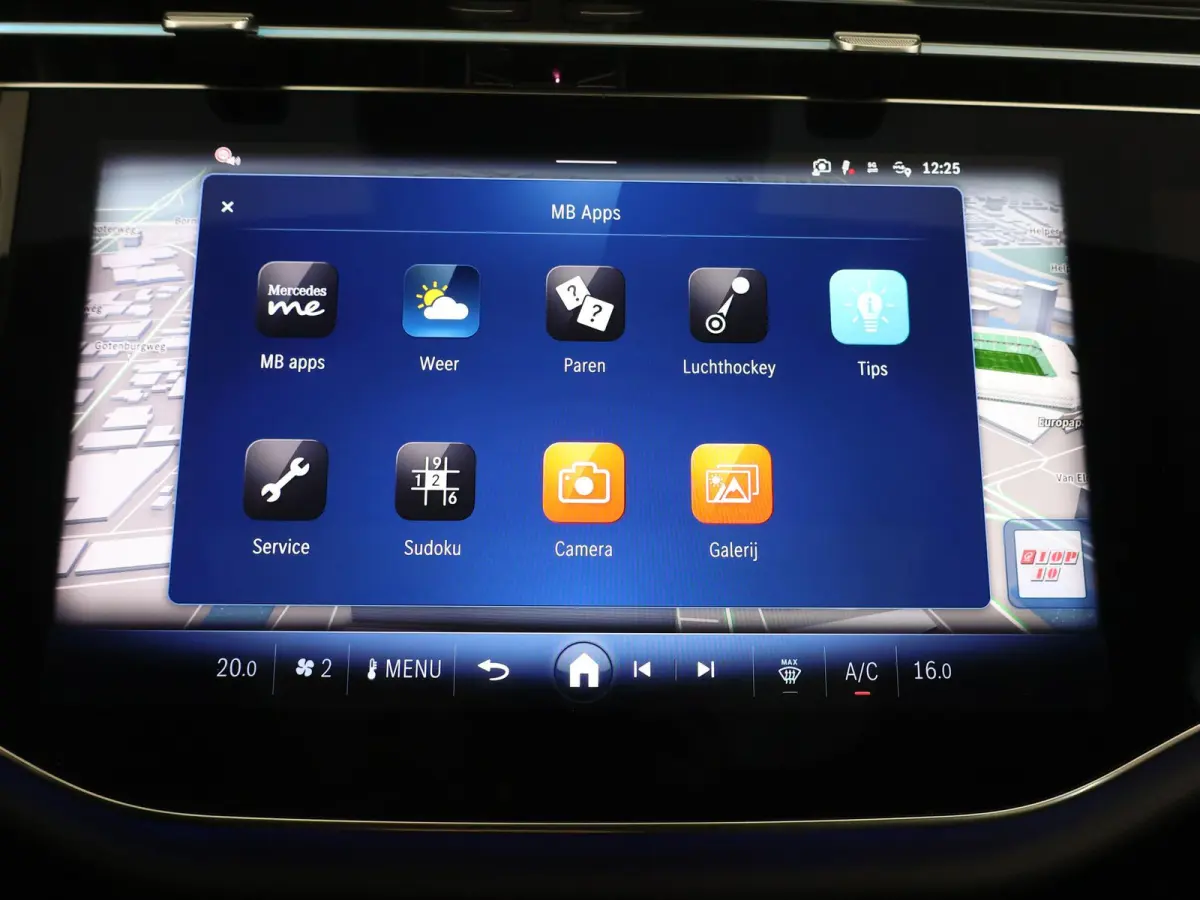 300e Sport Edition | Premium-pakket | Nightpakket | Dodehoekassistent | 360° camera | Stoel ventilatie voor |
