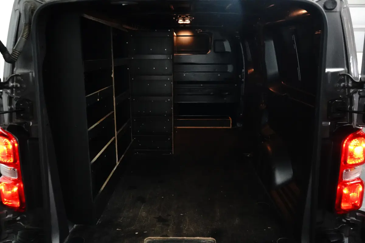 L3H1 Edition 75 kWh | Apple Carplay/Android Auto|telefoonintegratie premium | Centrale deurvergrendeling met afstandsbediening | Cruise control