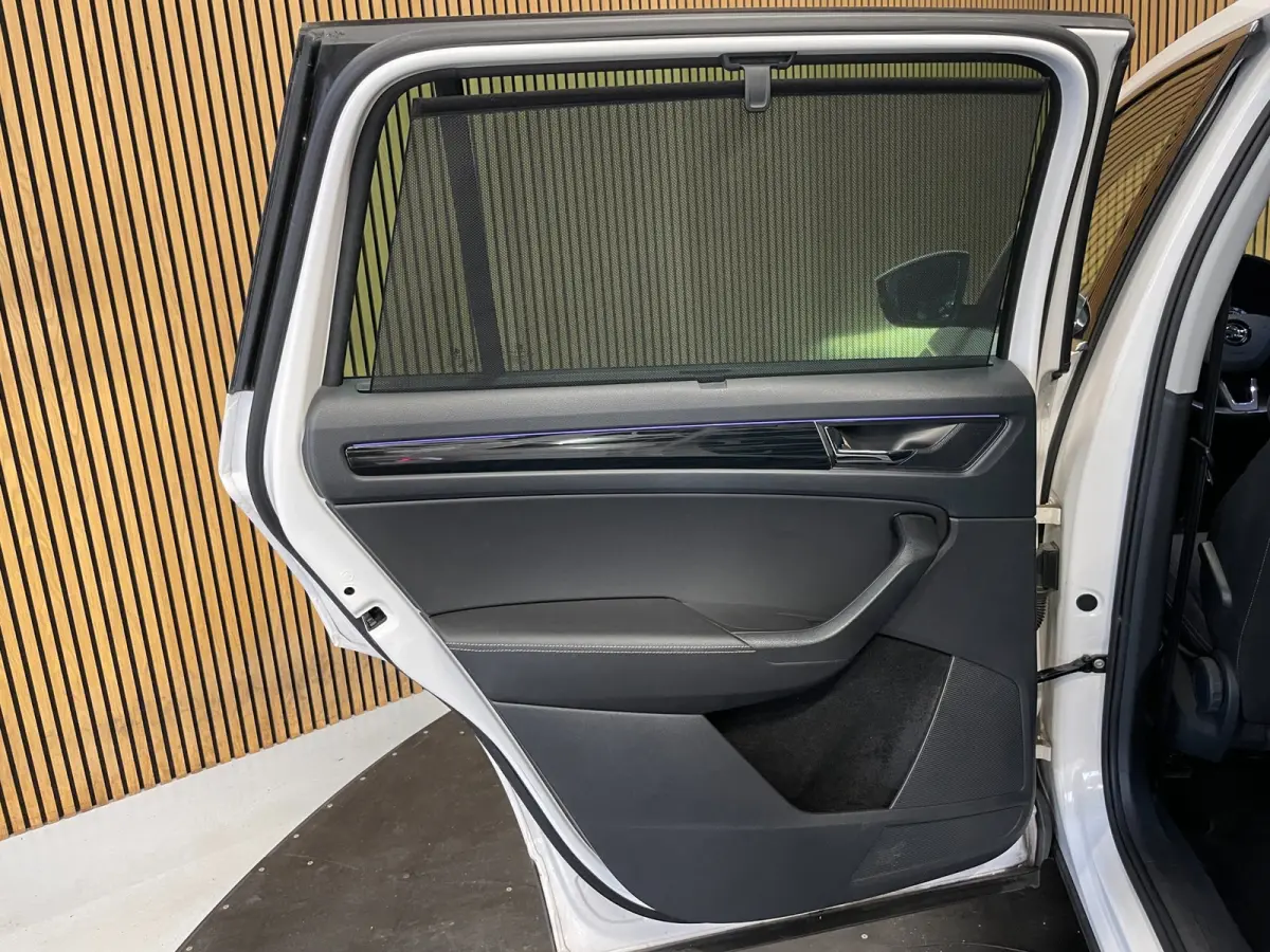1.5 TSI Limited Business Edition|AUTOMAAT|AFN.TREKHAAK|ACC|CARPLAY|CAMERA|CLIMATE+CRUISE|CANTON|ELEK.A-KLEP|STOELVERW
