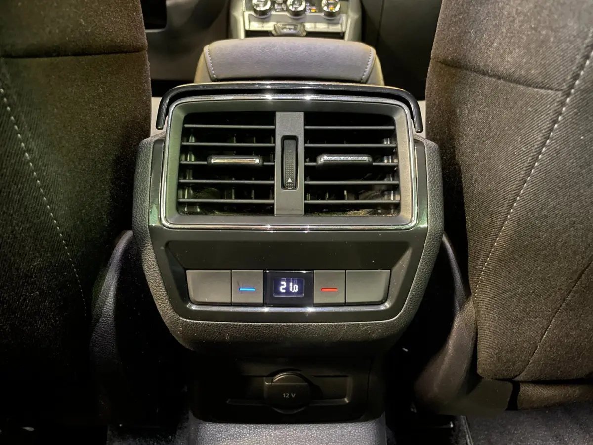 1.5 TSI Limited Business Edition|AUTOMAAT|AFN.TREKHAAK|ACC|CARPLAY|CAMERA|CLIMATE+CRUISE|CANTON|ELEK.A-KLEP|STOELVERW