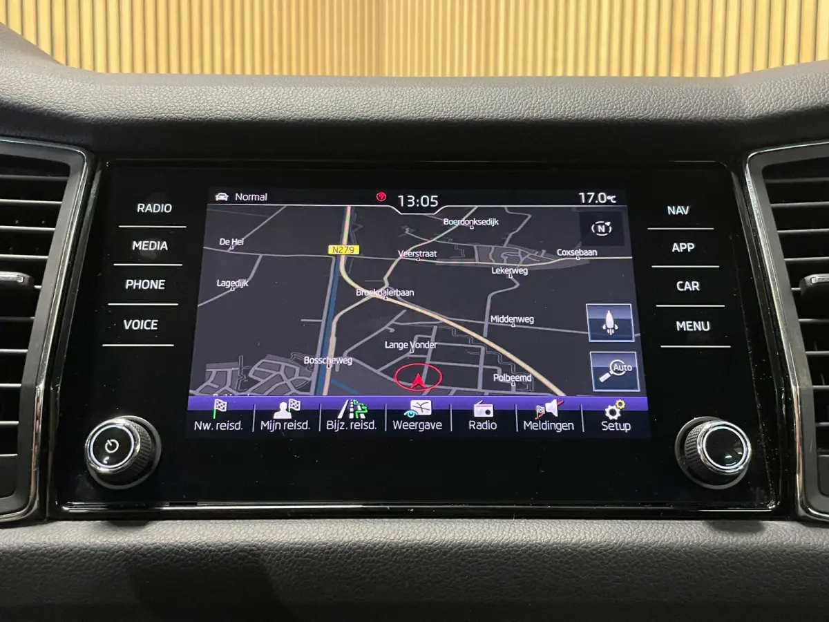 1.5 TSI Limited Business Edition|AUTOMAAT|AFN.TREKHAAK|ACC|CARPLAY|CAMERA|CLIMATE+CRUISE|CANTON|ELEK.A-KLEP|STOELVERW