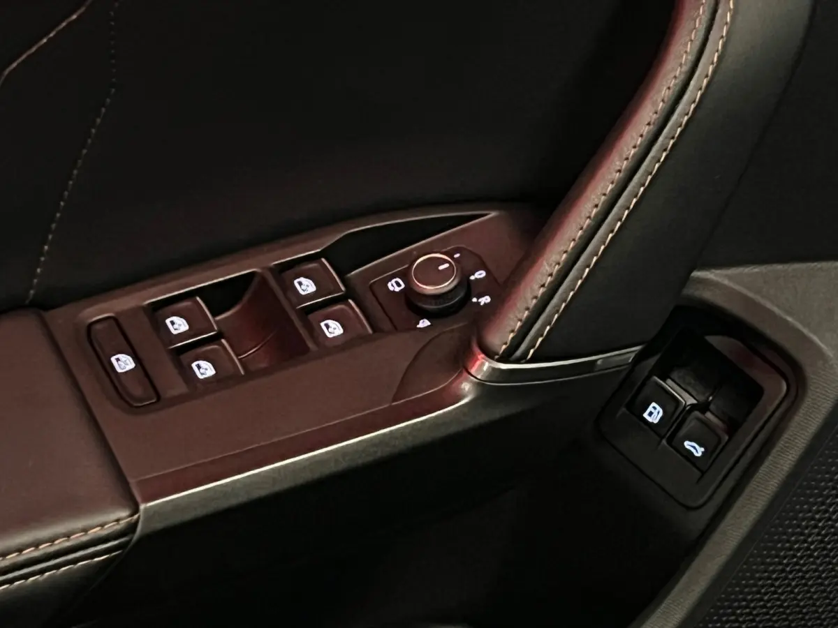 1.4 e-Hybrid VZ Performance 245 PK Pano Keyless Sfeer Trekhaak