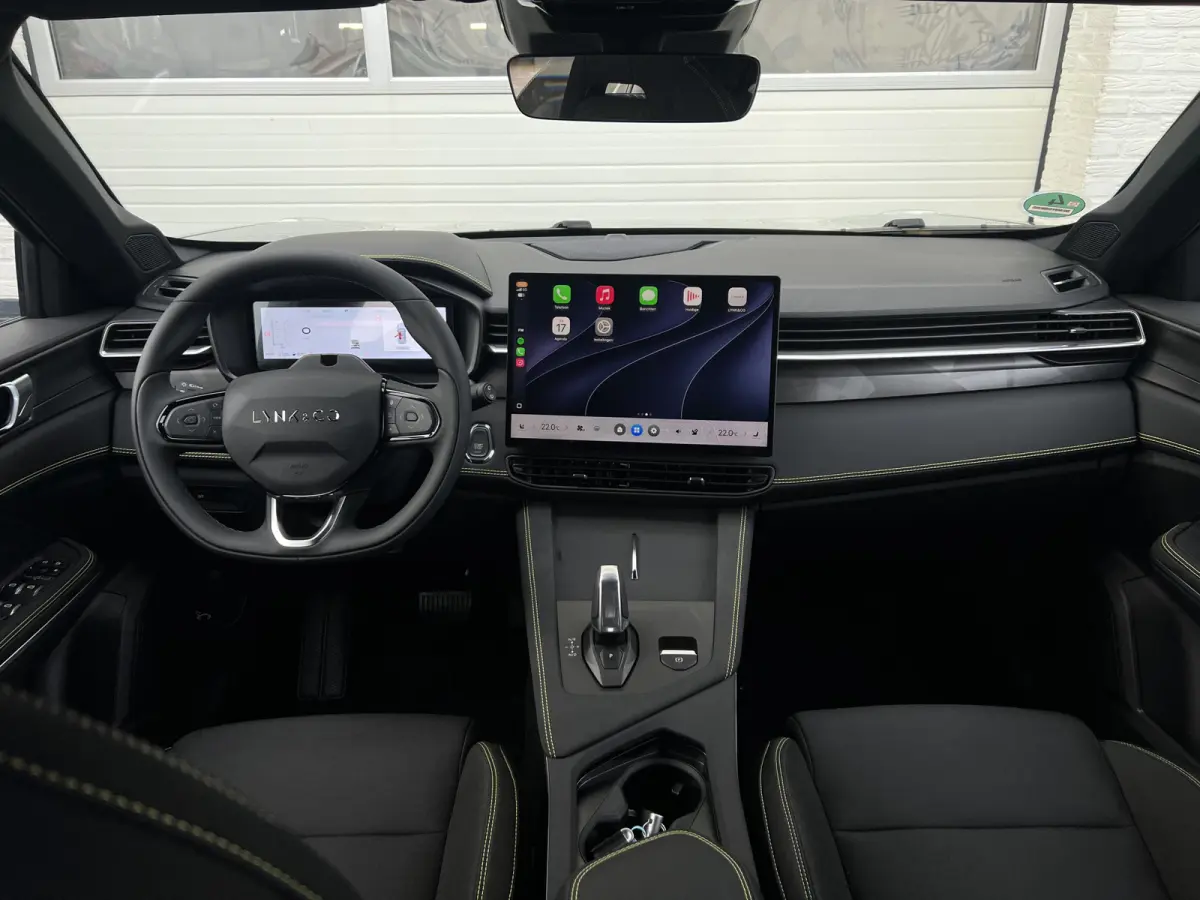 1.5 Core | Mineral Green | Virtual Cockpit | ACC | Carplay