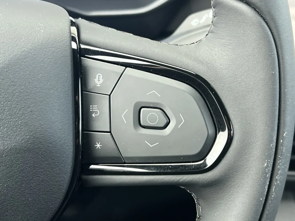 1.5 Core | Mineral Green | Virtual Cockpit | ACC | Carplay