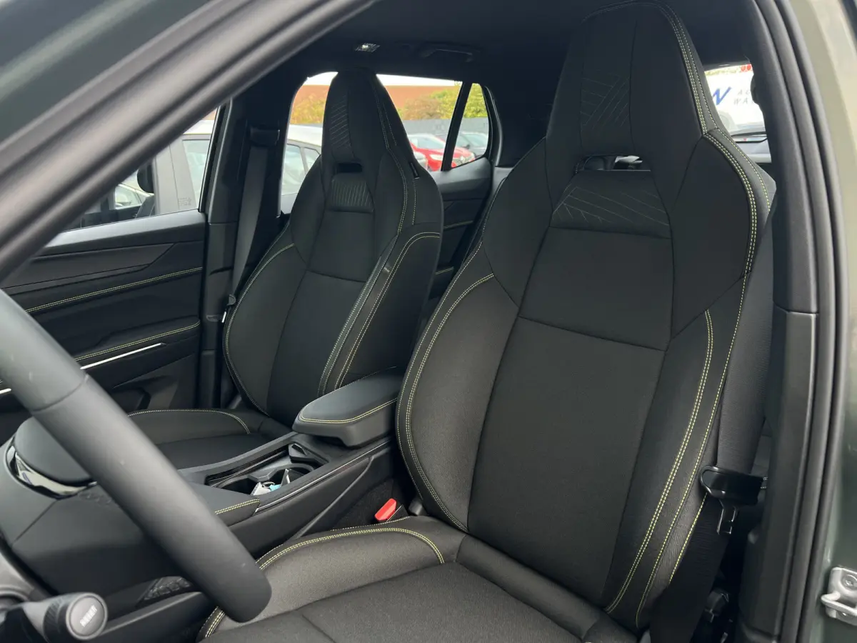1.5 Core | Mineral Green | Virtual Cockpit | ACC | Carplay