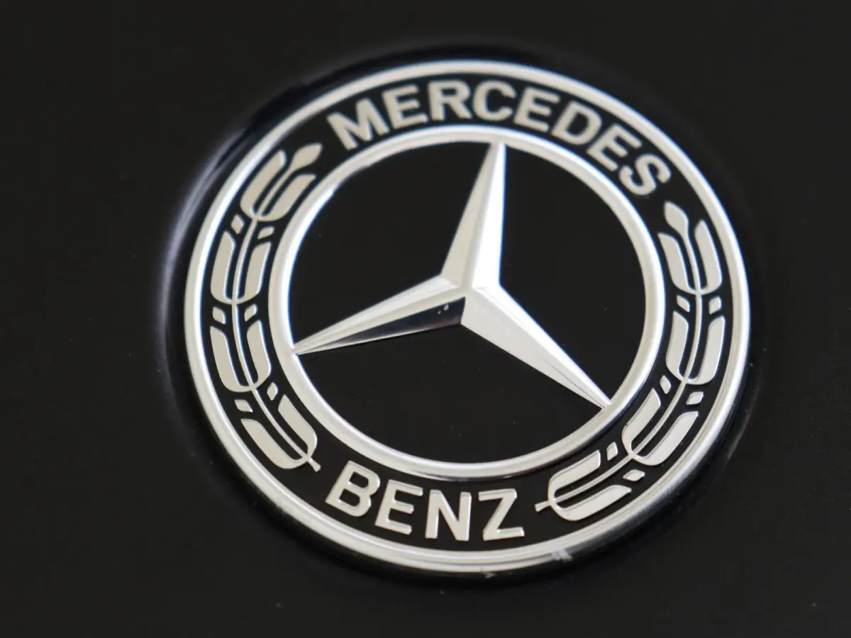 250 AMG Line 67 kWh Nightpakket / Stoelverwarming / 19'' vijf-dubbelspaaks / Parkeercamera