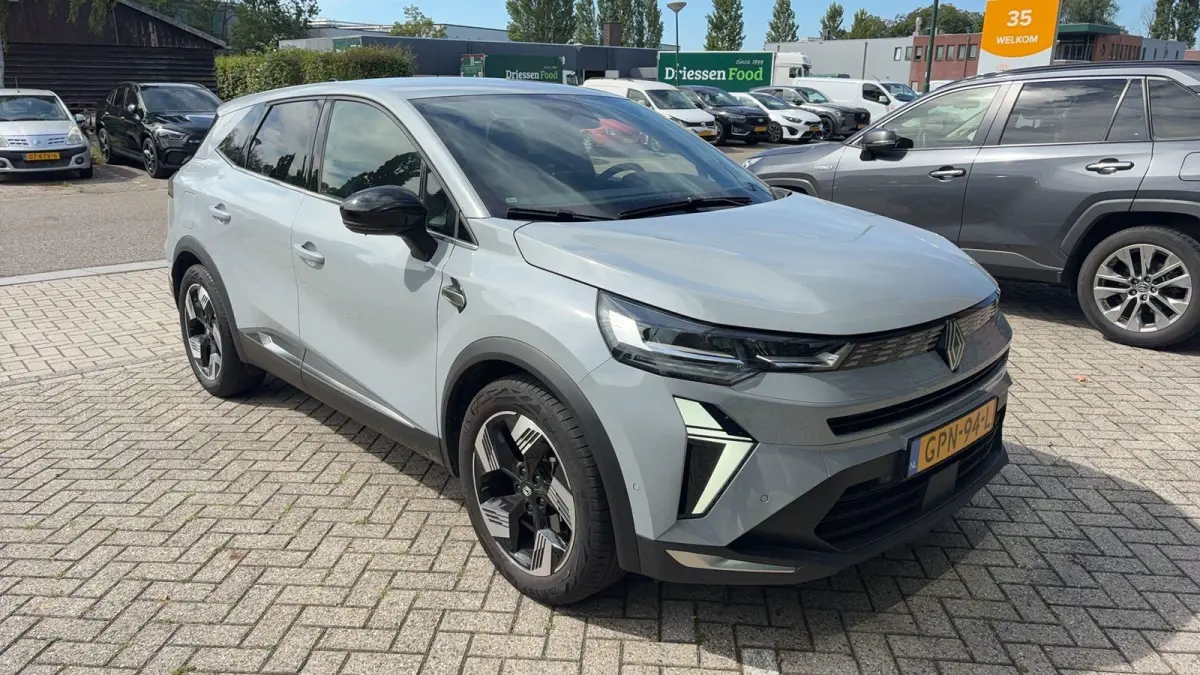 techno full hybrid E-Tech 145 | adaptieve cruise control | achteruitrijcamera | Google navigatie |