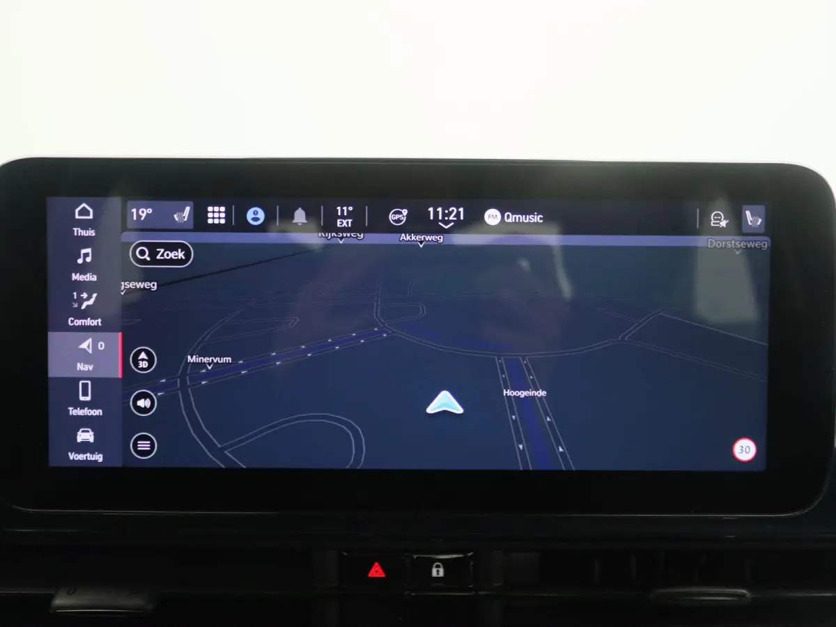 RED 42 kWh | Apple Carplay/Android Auto | Achteruitrijcamera | Stoelverwarming | Lichtmetalen Velgen |