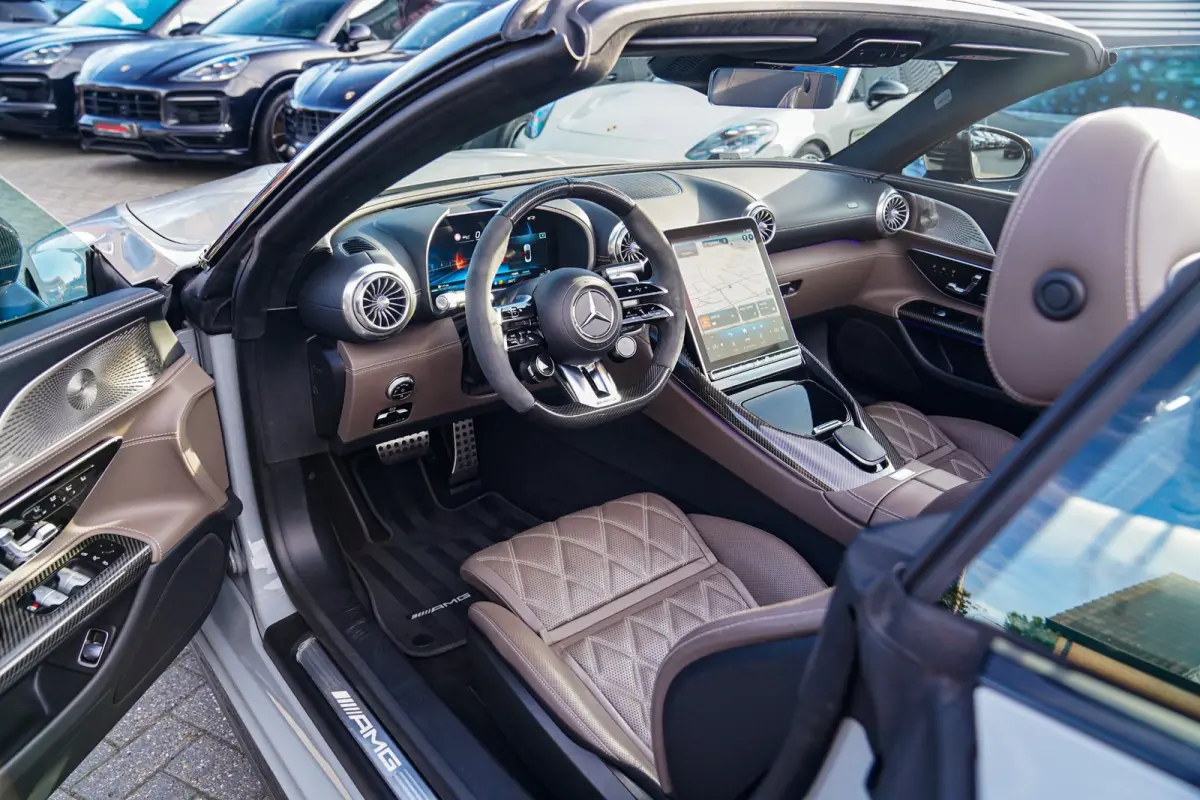 Roadster AMG 43 | Burmester | Carbon Pakket | Sport uitlaat | Stoelkoeling | Nekverwarming | 360 Cam | HuD