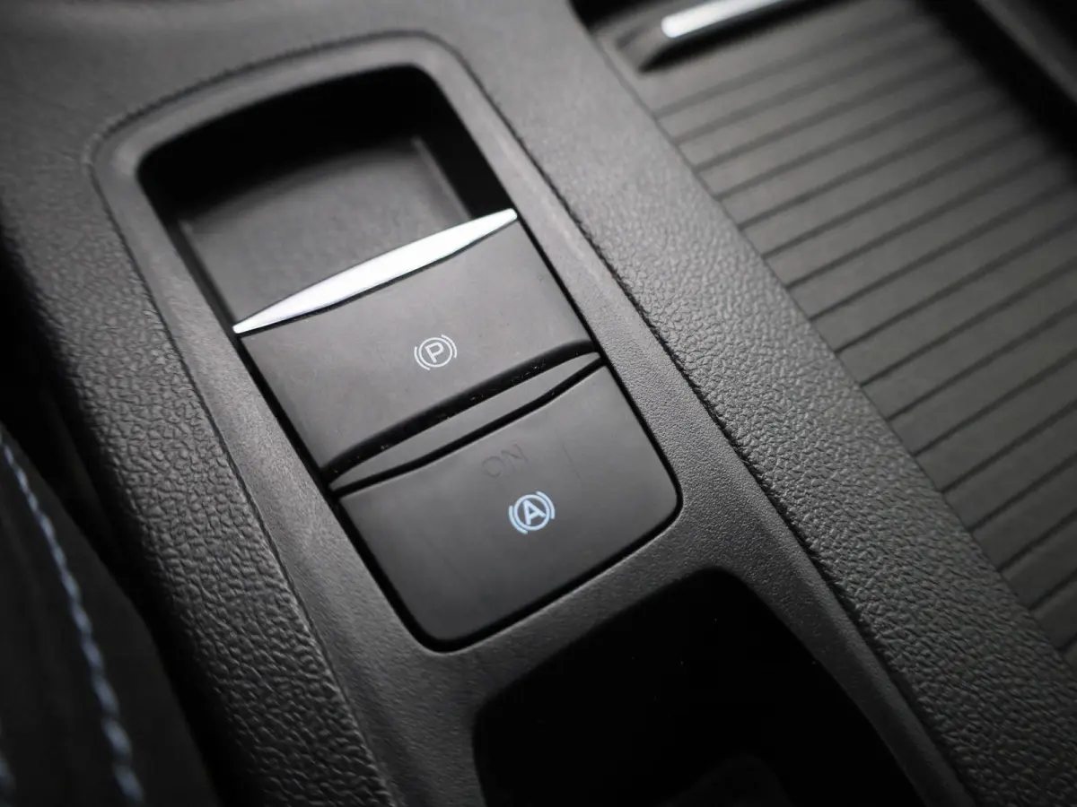 1.0 EcoBoost Active X Business | Apple Carplay/Android Auto | Achteruitrijcamera | Cruise Control | Winterpakket | Lichtmetalen Velgen |