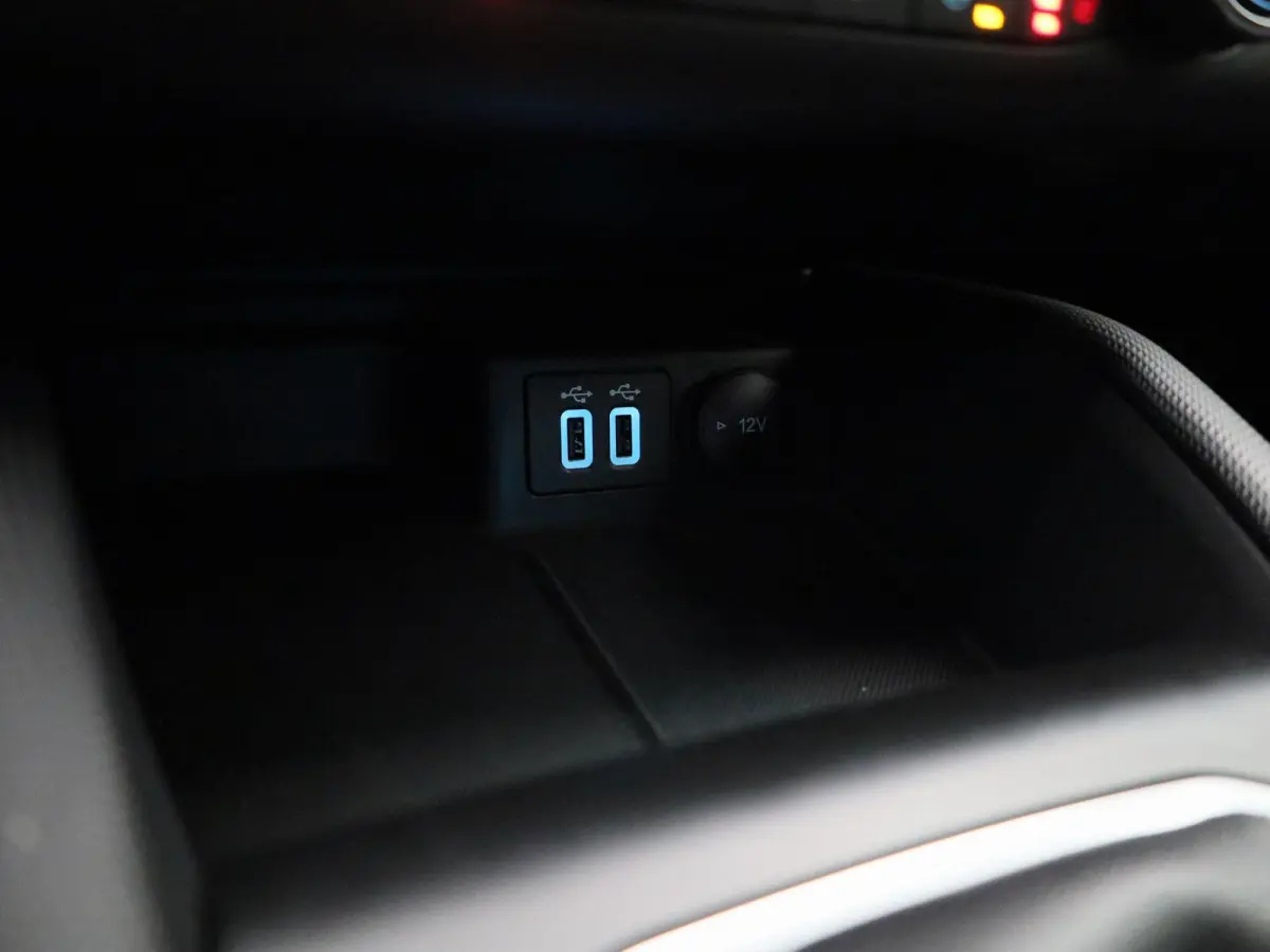1.0 EcoBoost Active X Business | Apple Carplay/Android Auto | Achteruitrijcamera | Cruise Control | Winterpakket | Lichtmetalen Velgen |