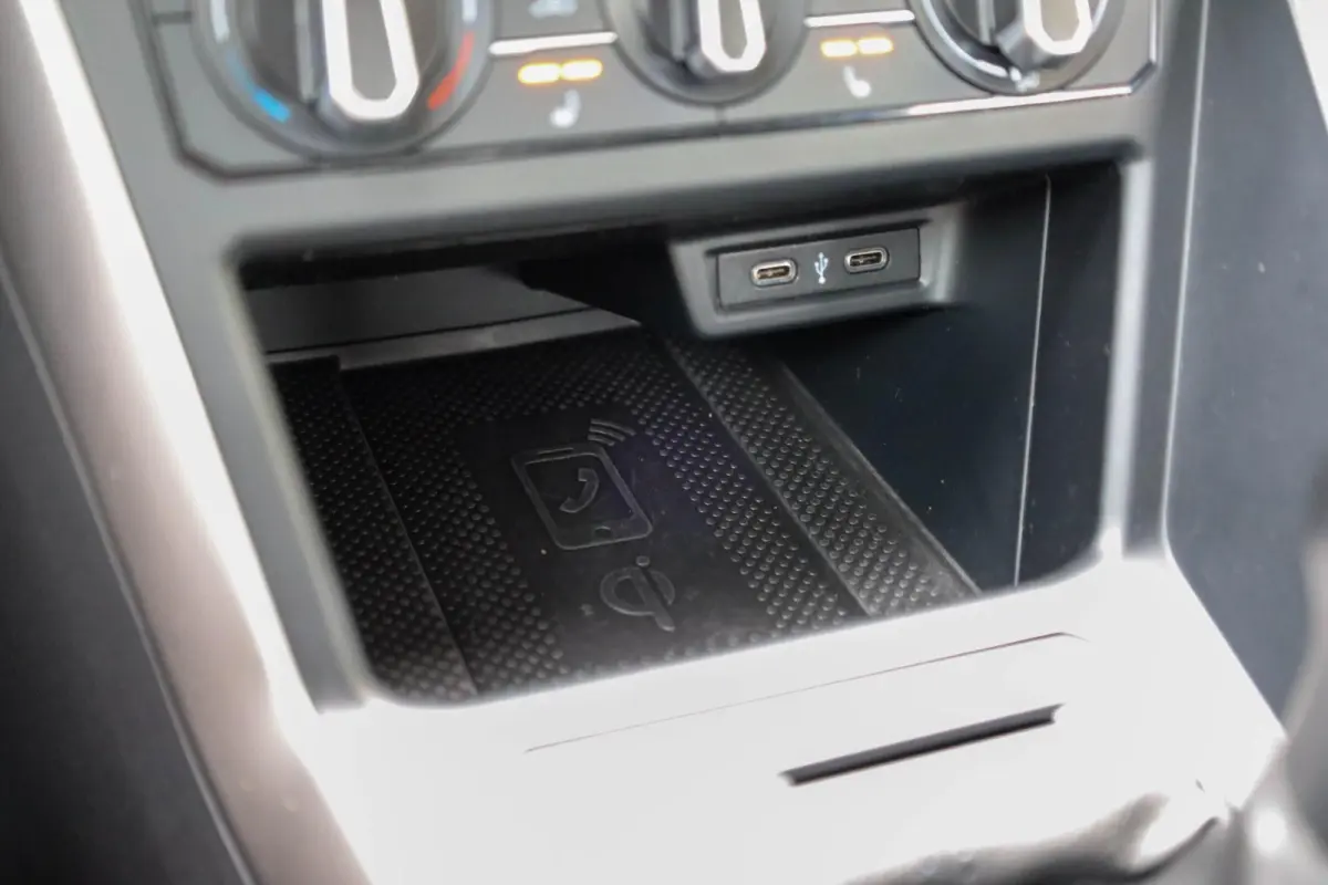1.0 TSI 95pk Life | Stoelverwarming | Achteruitrijcamera | Adaptieve Cruise Control