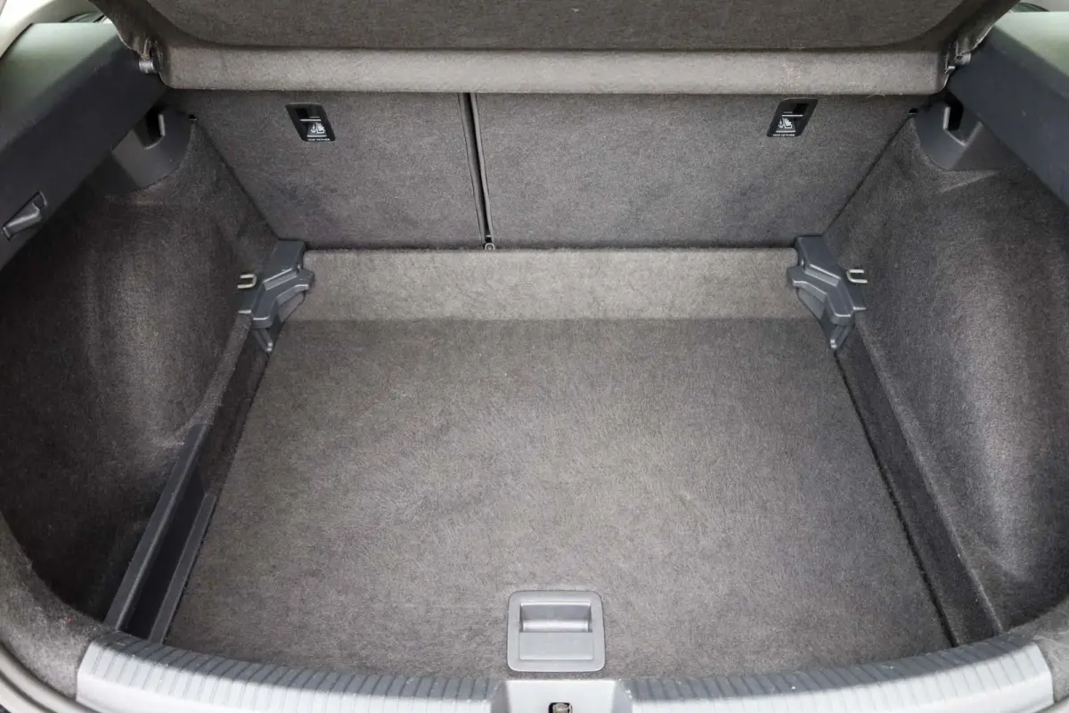 1.0 TSI 95pk Life | Stoelverwarming | Achteruitrijcamera | Adaptieve Cruise Control