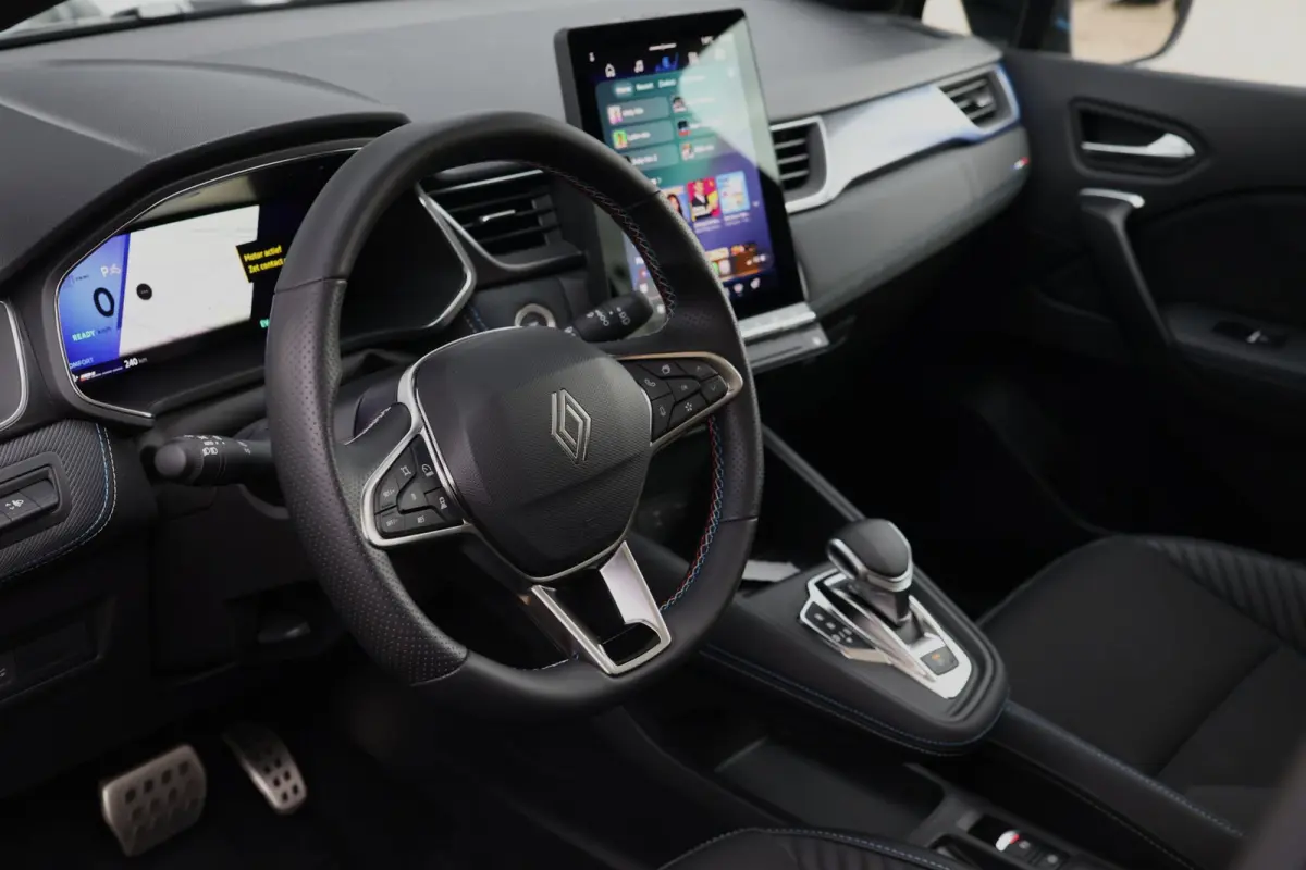 1.6 E-Tech full hybrid 145 esprit Alpine Panoramadak 360 Camera