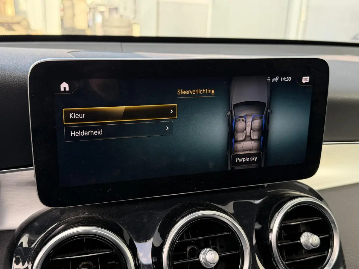4MATIC AMG Line 20"/Panoramadak/Trekhaak/Leder/Stoelverwarming + ventilatie//Keyless/Treeplanken/Apple Carplay & Android Auto/Alarm