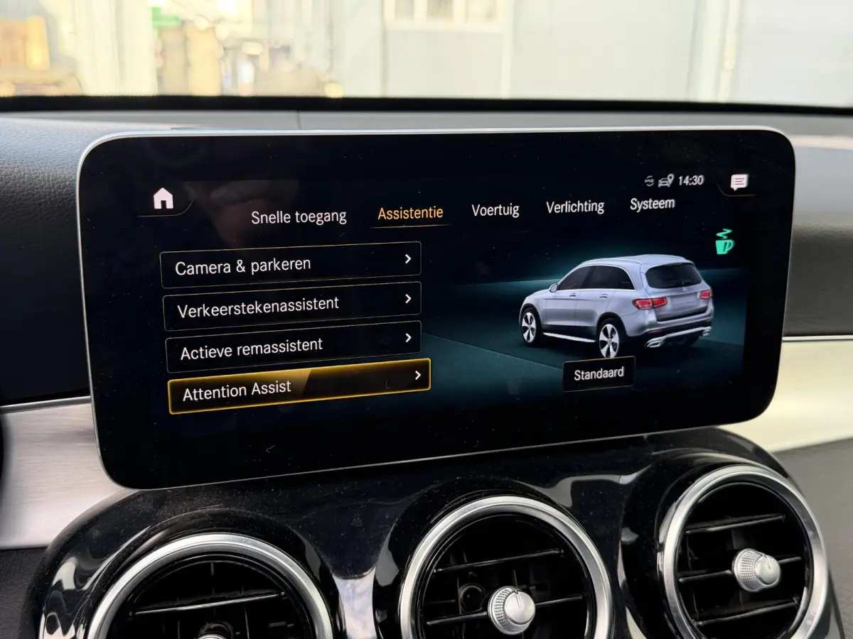 4MATIC AMG Line 20"/Panoramadak/Trekhaak/Leder/Stoelverwarming + ventilatie//Keyless/Treeplanken/Apple Carplay & Android Auto/Alarm